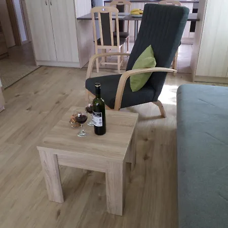 Lakoparki 公寓 维斯普雷姆